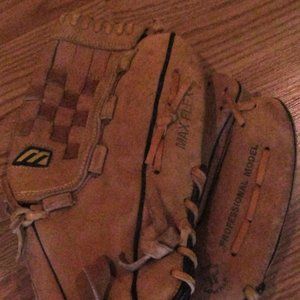 MIZUNO Professional Model 13" RHT Baseball Glove